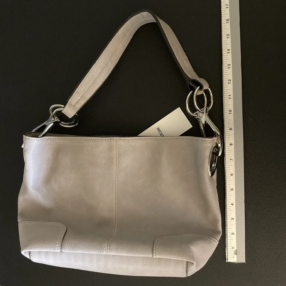 New Americana Purse Beige Pebbled Faux Leather‎ Handbag Pockets Shoulder Strap